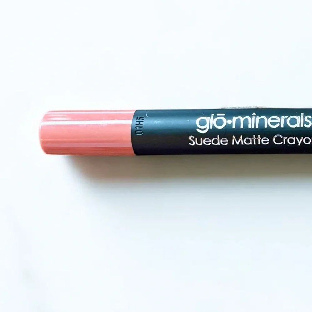 💎 Glow Skin Beauty GlowMinerals Suede Matte Lip Crayon Monogram Full-Size